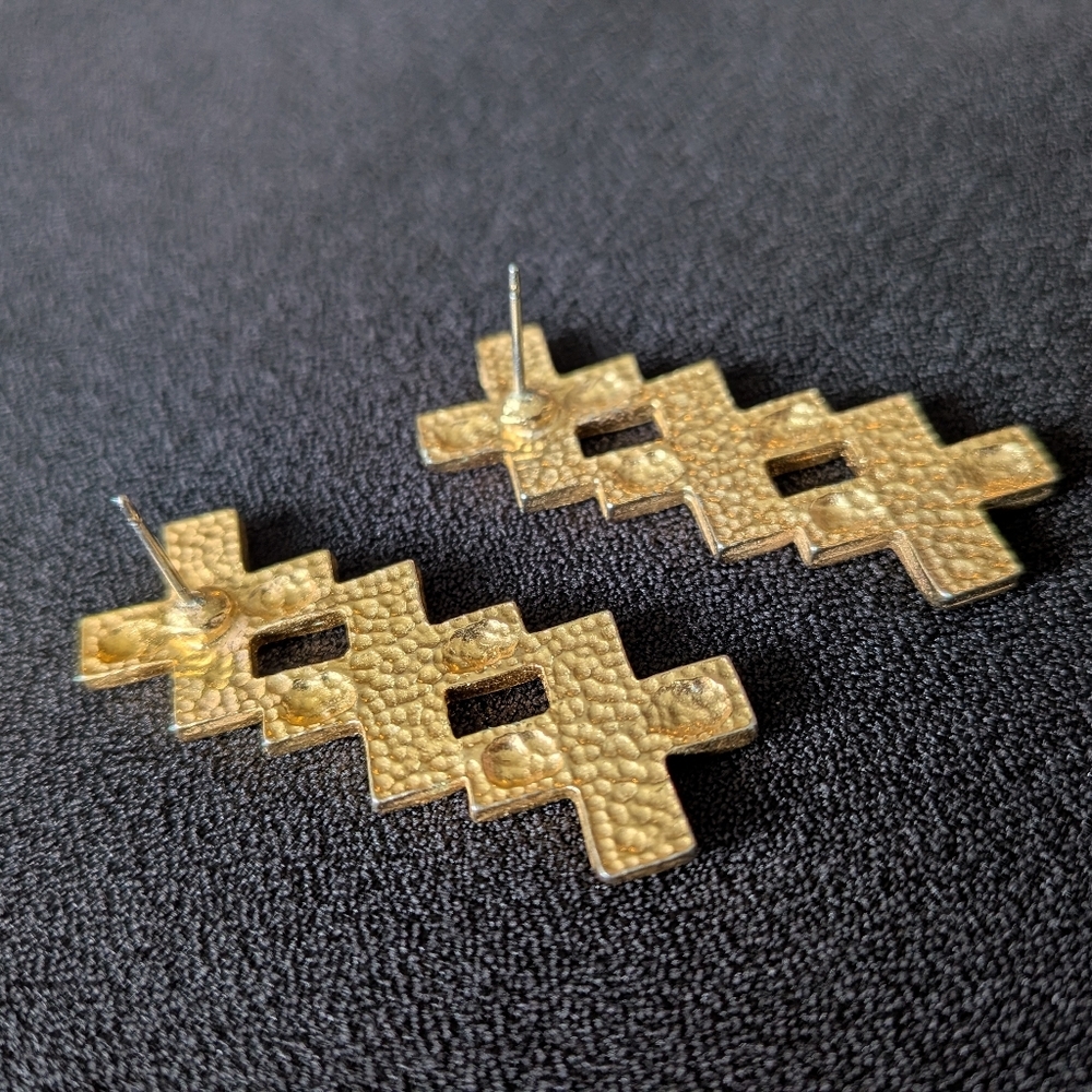Geometric Golden Drop Dangle Earrings - Picture 3 of 9
